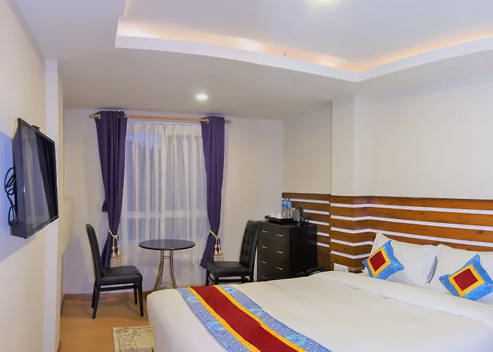 Asian Boutique 3*