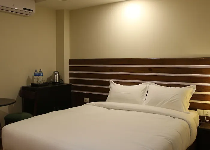 Asian Boutique 3*